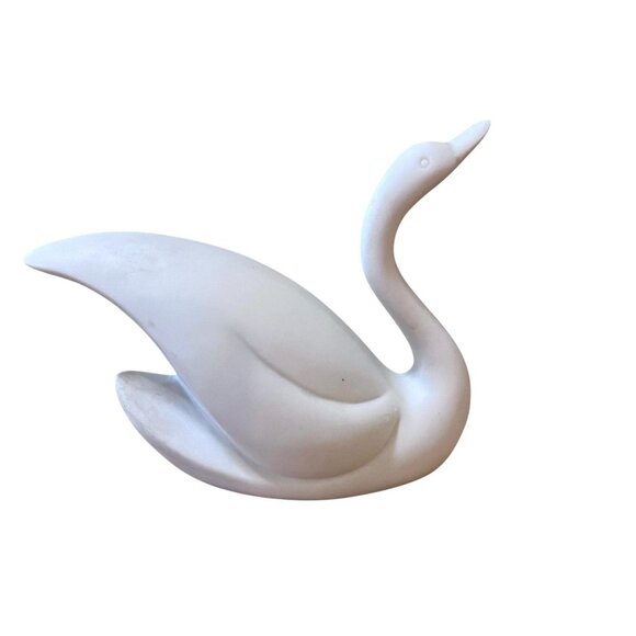 Vintage elegant bisque white swan figurine/statue  4x5 inch simple minimalist - Picture 1 of 7